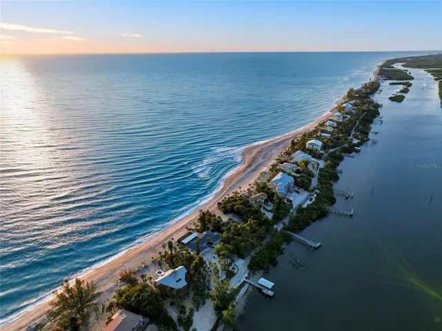 Space, privacy, and panoramic views