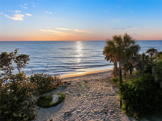 End your days with unforgettable Gulf sunsets
