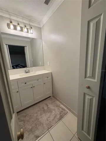 Master Vanity