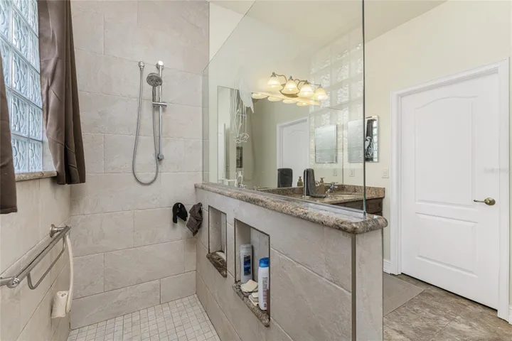 Built in niches are perfect for your shampoo and body wash!
