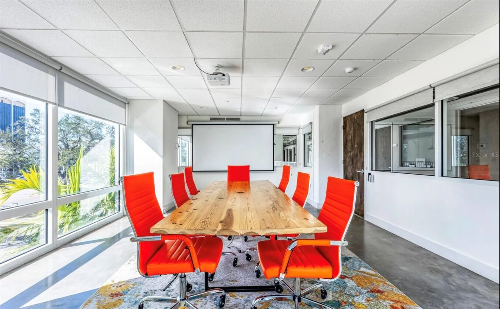 Bold Office's Executive Suite Conference Room