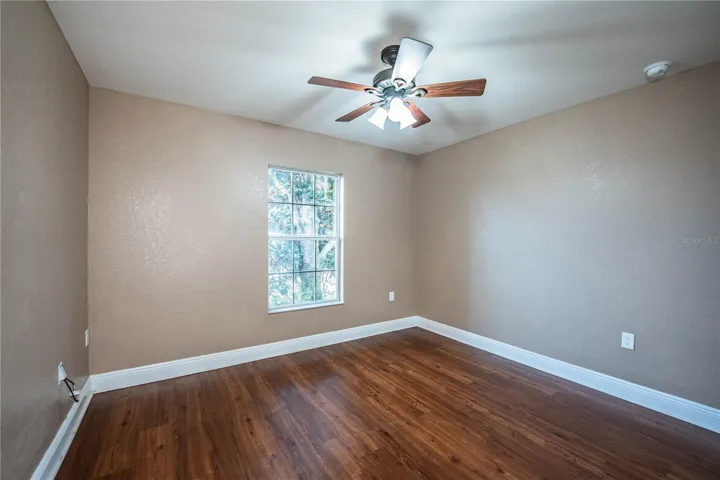 Guest bedroom #1