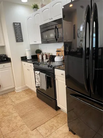 Kitchen 4