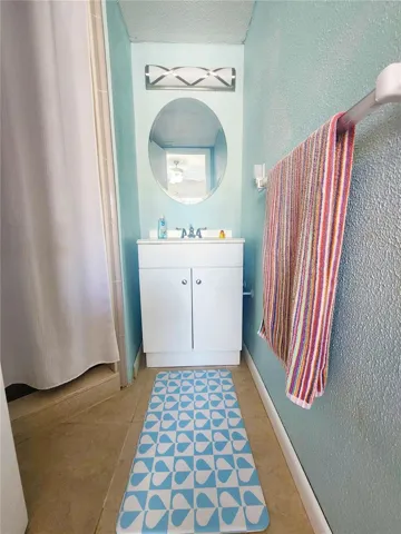 Master Bedroom Bathroom