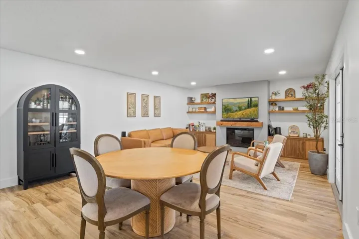 Living and Dinette Area