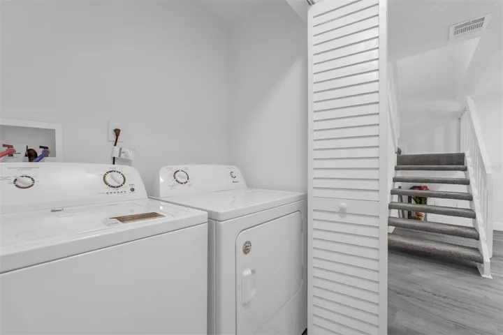 washer/ dryer