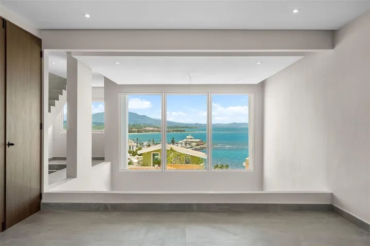 Representative photo- not actual unit. Design / features may vary.