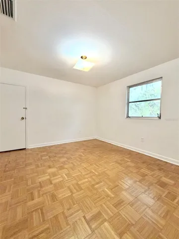 Second upstairs bedroom