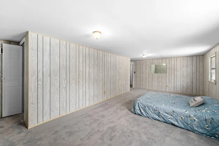 Upstairs Primary Bedroom - Brand new Carpet