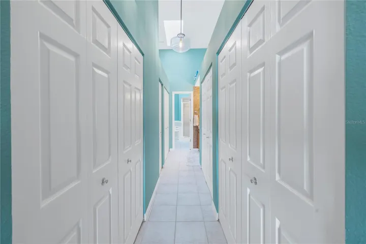 6 closets in primary bedroom