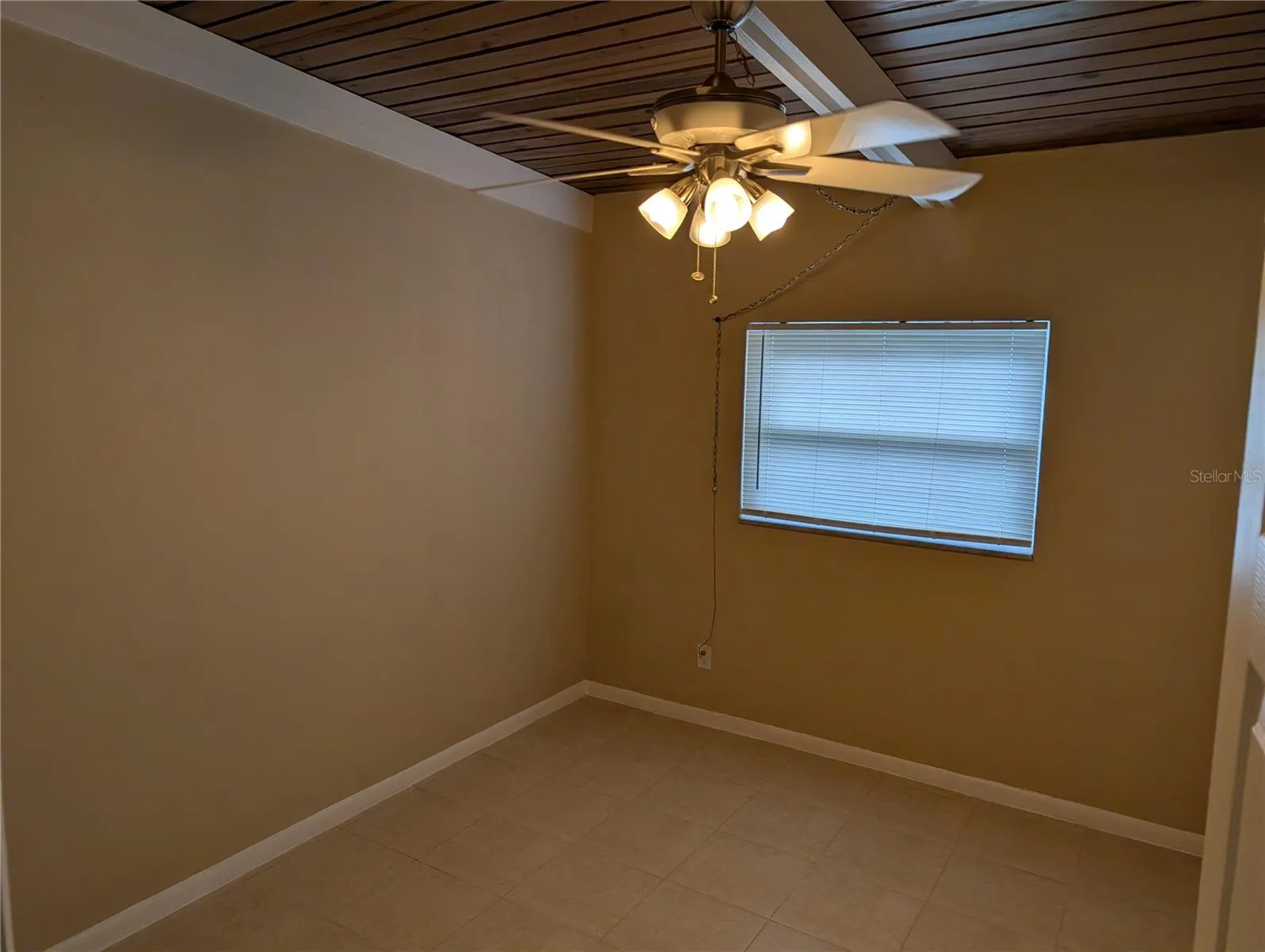 2nd Bedroom Middle Hall