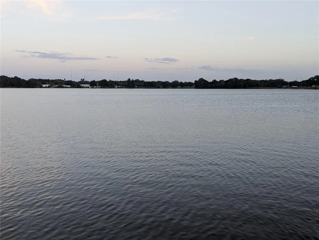 Private Ski Lake View From Dock