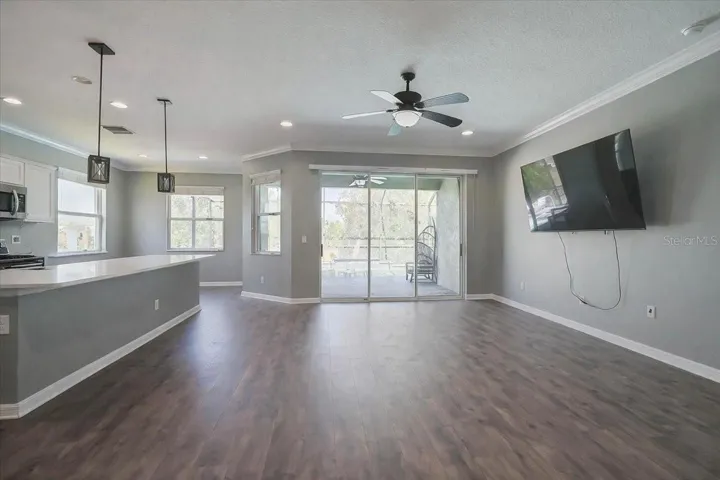 Virtually removed furniture/belongings