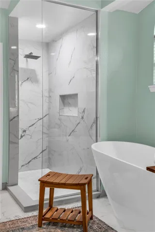 Primary shower