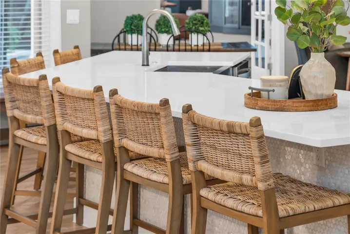 Kitchen island with quartz countertops