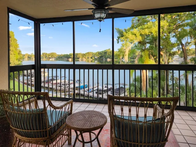 Lakefront paradise on your private balcony