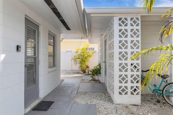 Back Entrance #531