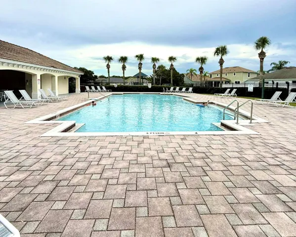 Community pool