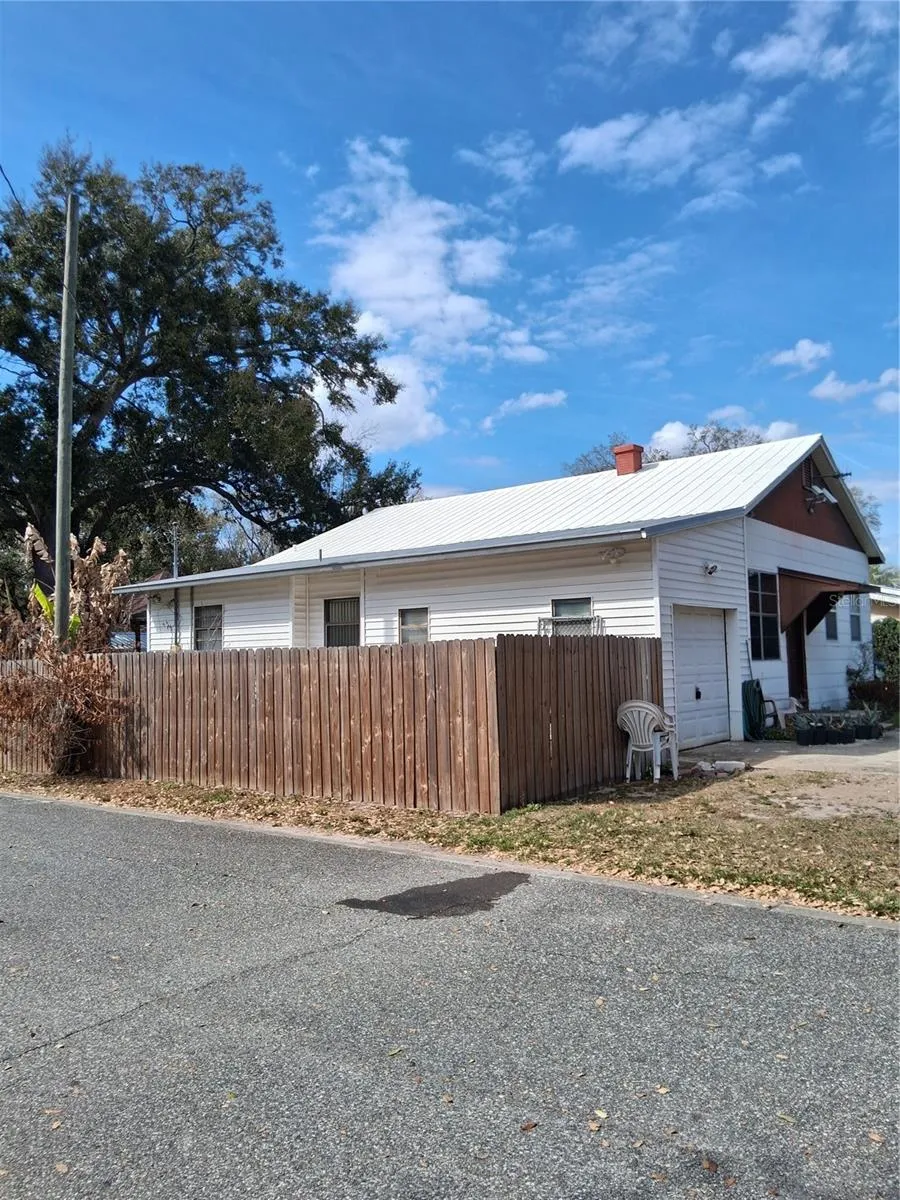 2nd and 7th Corner of house