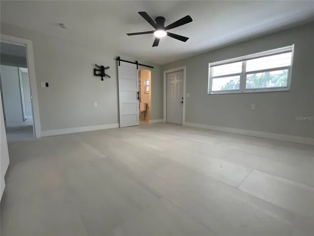 Master Bed entrance