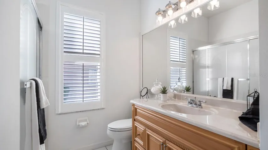 2nd Bathroom