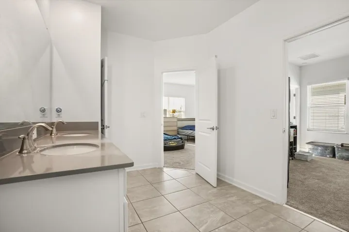 Full bathroom Jack and Jill bathroom