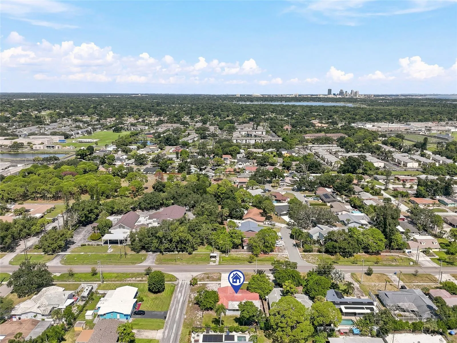 Downtown St. Pete is just a short drive away, putting dining, shopping, arts, and waterfront attractions within easy reach.