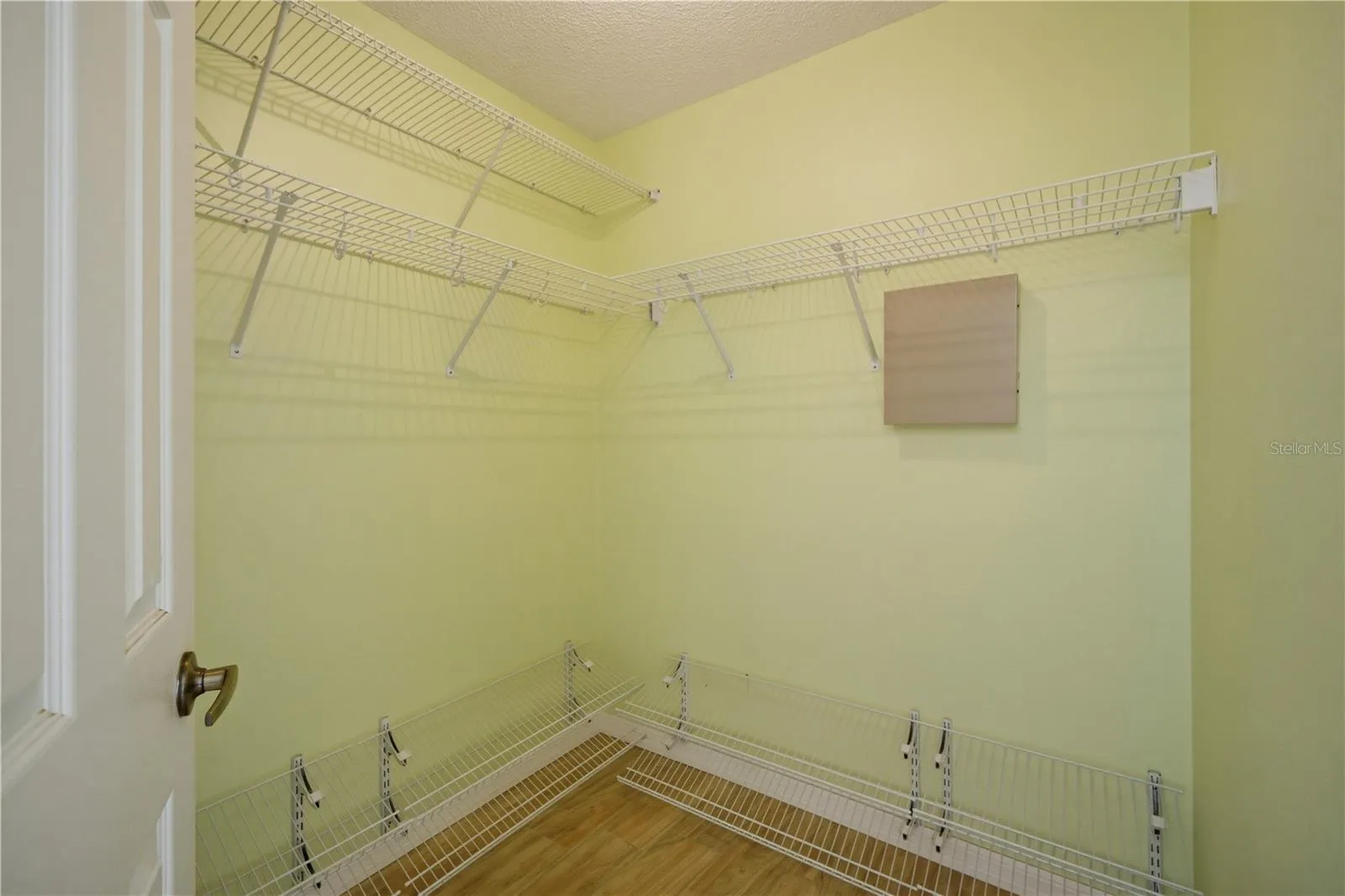 Master Walkin Closet