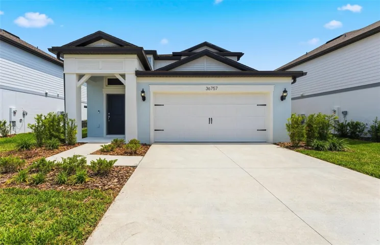 Pinecrest Exterior