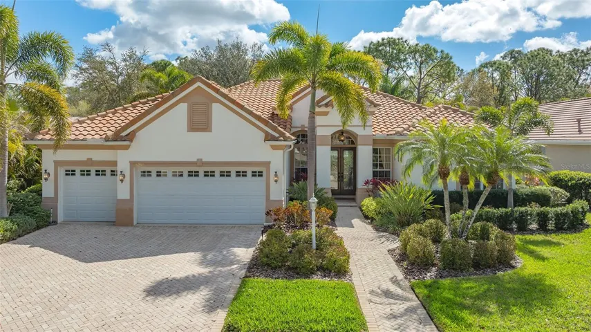 Former model home in Lakewood Ranch Edgewater.. low monthly fees..