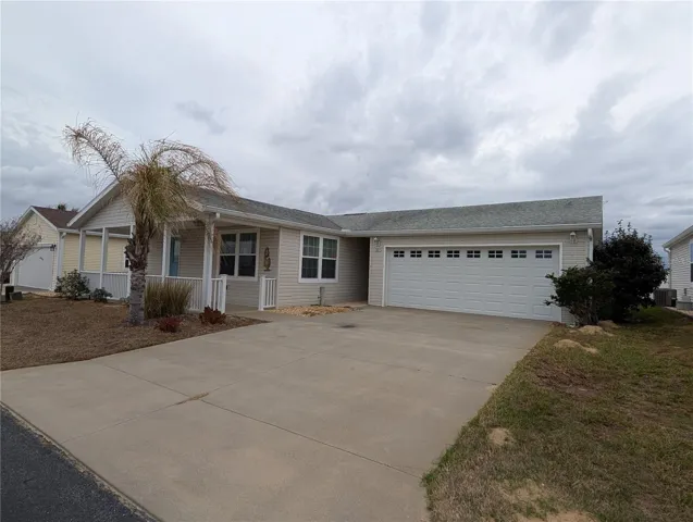 Front of home & garage