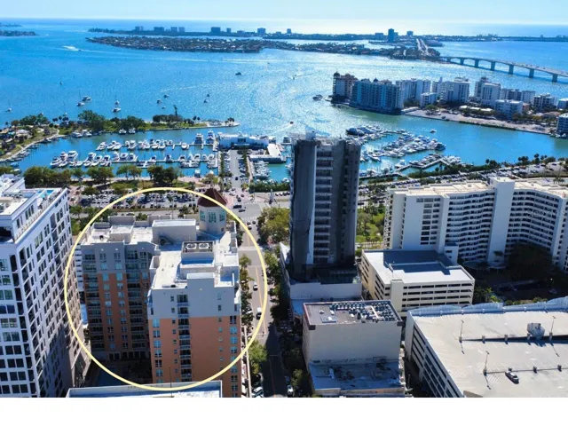 1350 Main is the entryway to downtown Sarasota and mere minutes to Lido Beach