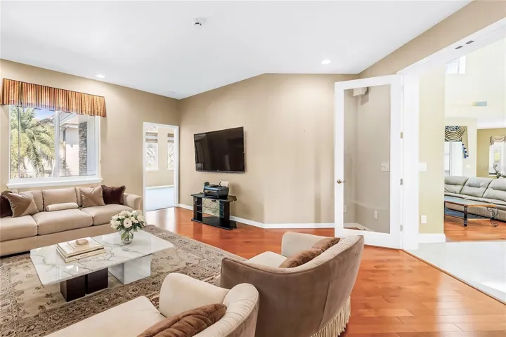 Flex space / den off of the 3 guest bedrooms