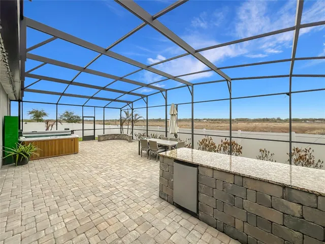 47x38 large enclosed lanai.