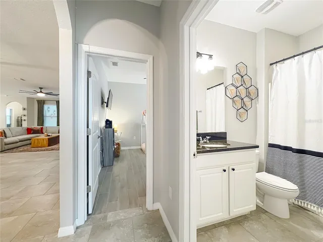 Bathroom 2 and bedroom 3