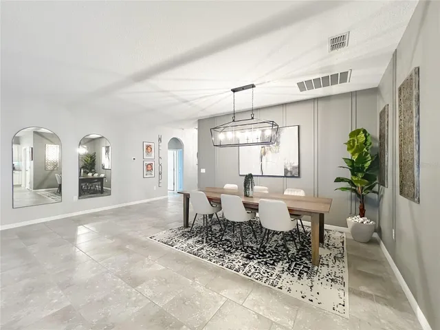 Gorgeous Dining area