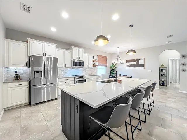 Beautiful gourmet kitchen