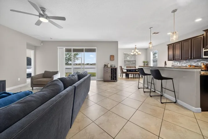 Living/ Kitchen