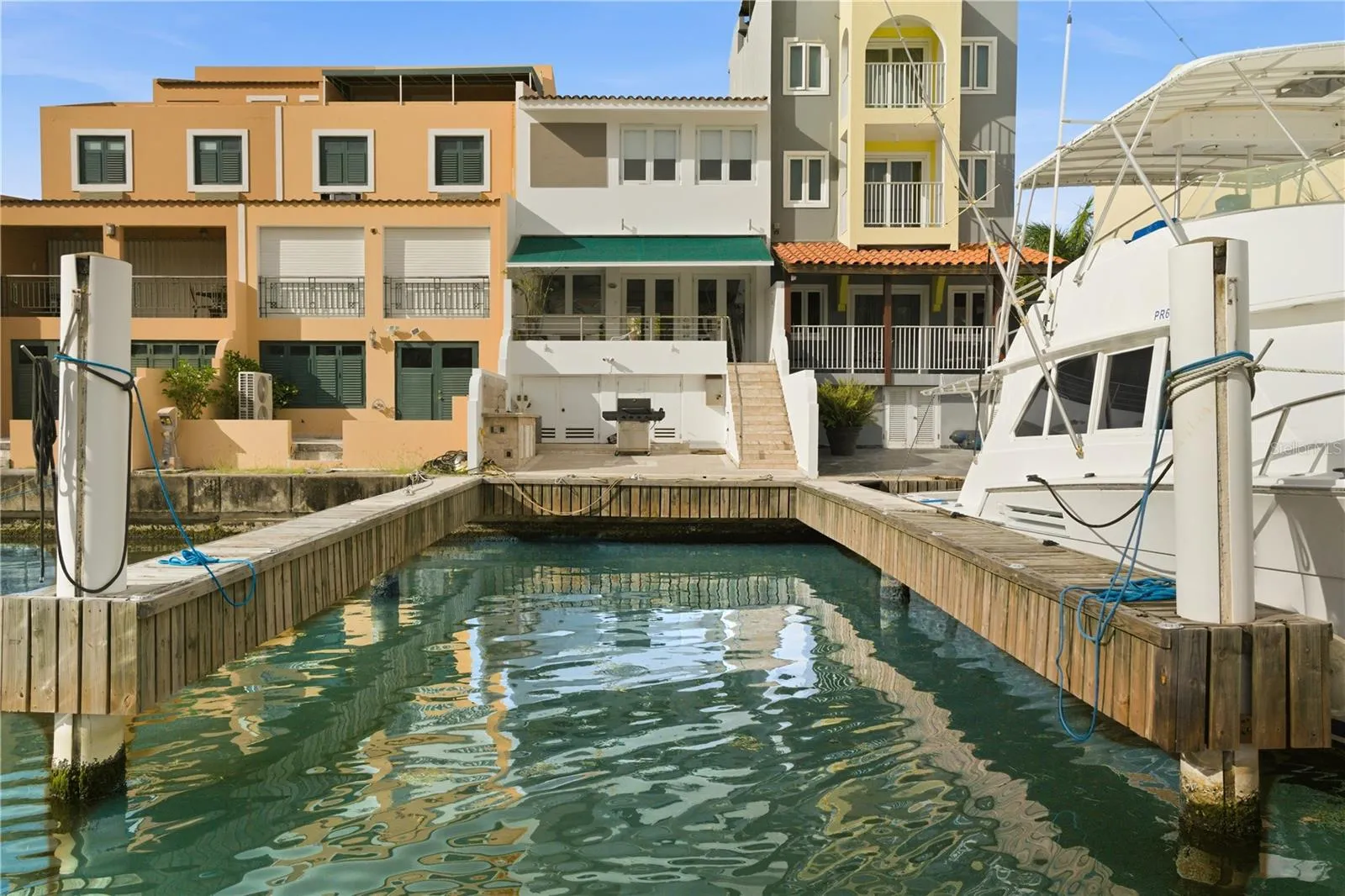 Dock