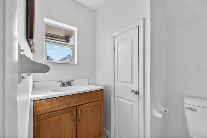 En-suite with shower