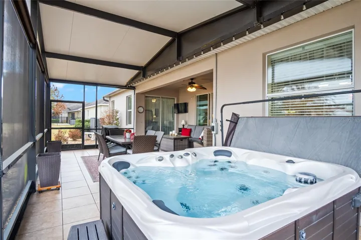 Functioning Hot Tub
