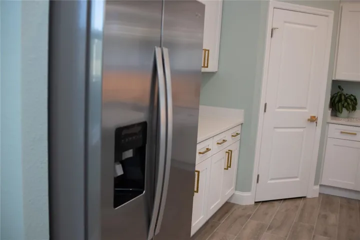 Fridge inluded