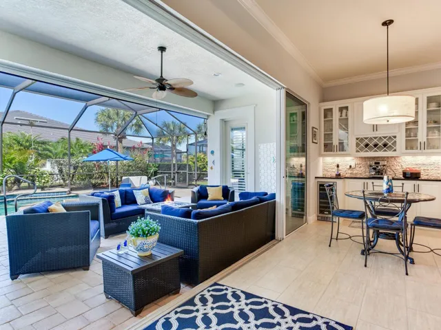 Indoor Seamlessly Connects to the Outdoor