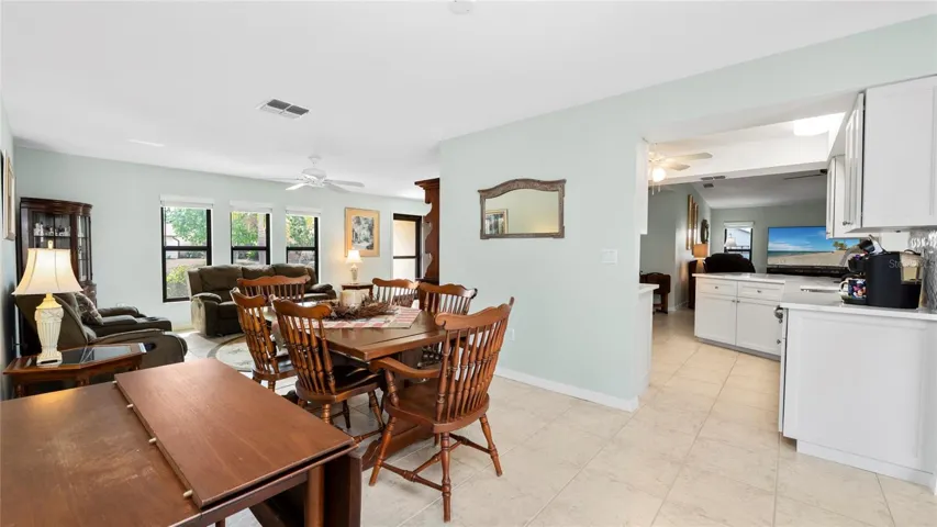 Living room / Kitchen view