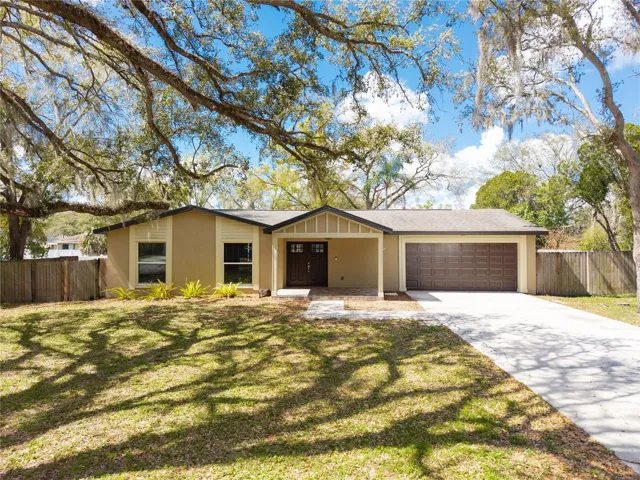 Welcome home to 10700 N 62nd Street!