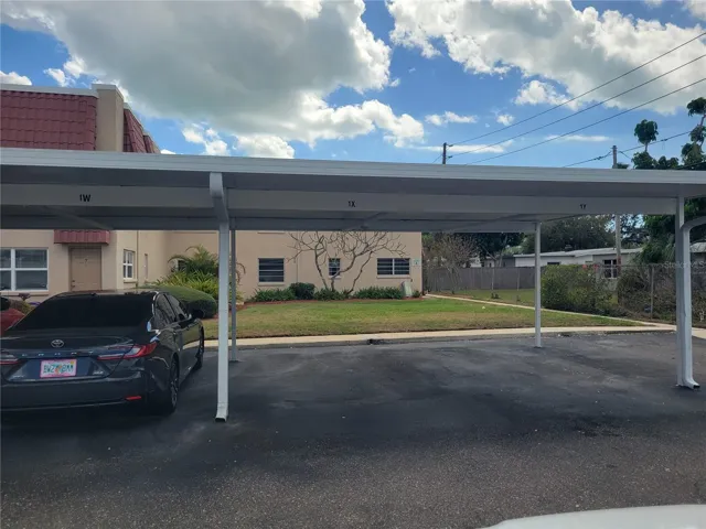 Carport right near thee unit Patio