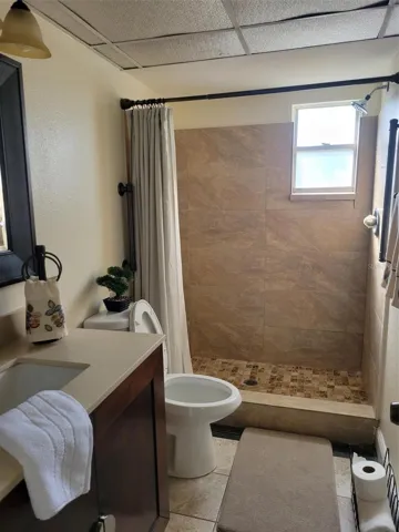 Master Bed Bath