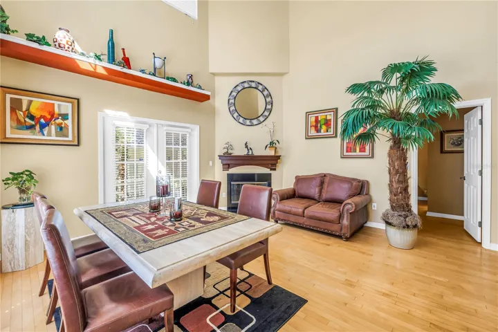 Versatile living area.