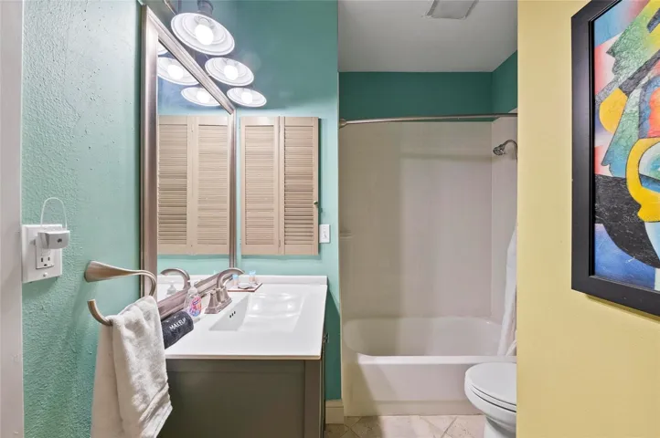 Unit 3 Bathroom