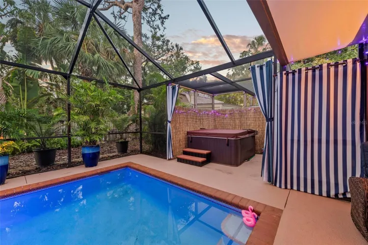 Unit 3 Private Hot Tub and Outdoor Shower